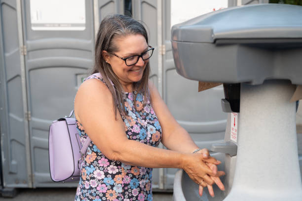 Best Portable restroom trailer rental  in Thiensville, WI